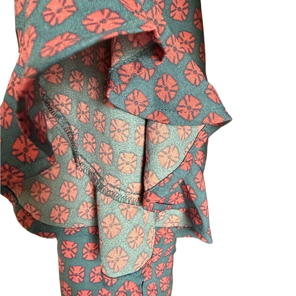 Floral Blue and Pink Women's Top size XL - Picture 7 of 12